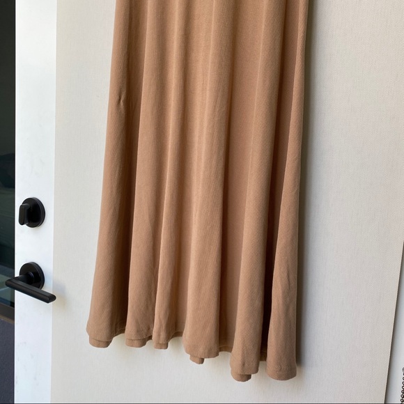 Eloise Long Sleeve Ribbed Midi Dress- Size Medium - Picture 8 of 10